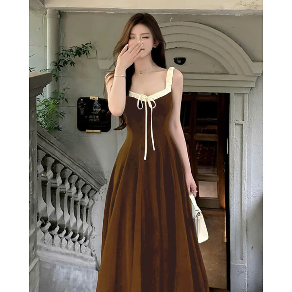 Đầm maxi cổ vuông thắt nơ phối viền sang trọng